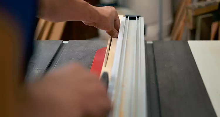 Bifold Door Seal Repair in Gainesville, FL