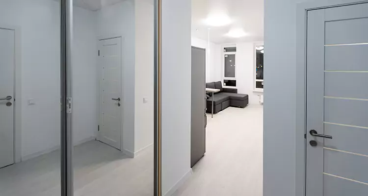 Modern Mirrored Closet Doors Repair in Gainesville, FL