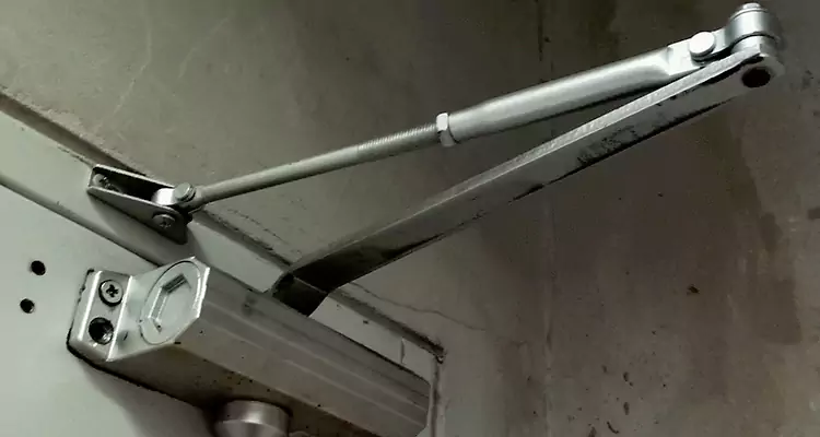 Door Closer Oil Leak Repair in Gainesville, FL