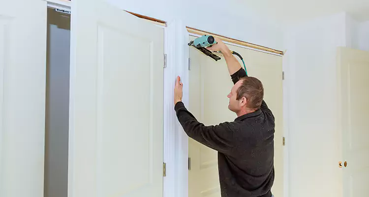 Top Rated Door Fixing ServiceFixing Garage Door Track in Gainesville, FL