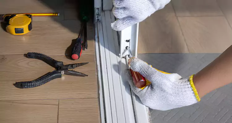 Closet Sliding Door Track Repair in Gainesville, FL