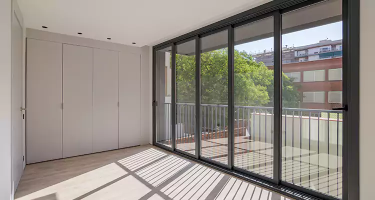 Fix Sliding Screen Door Track in Gainesville, FL