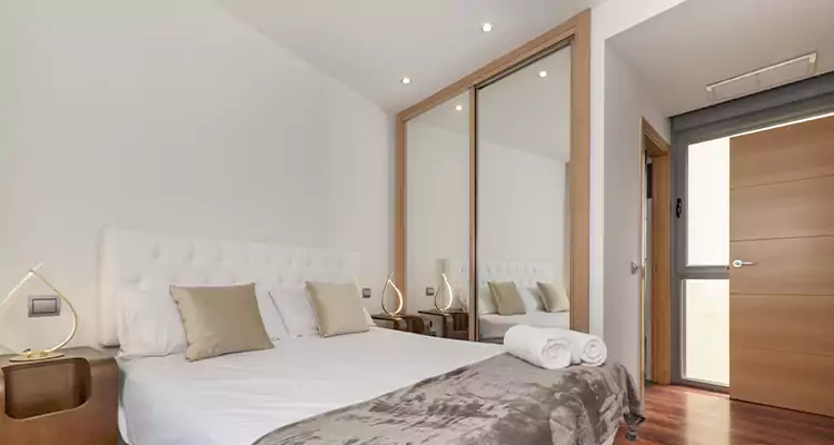 Sliding Wardrobe Door Mirror Replacement in Gainesville, FL